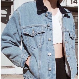 BRANDY MELVILLE DENIM JACKET NAVY BLUE COLLAR